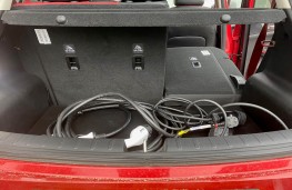 GWM Ora 03 GT, 2025, cables in boot